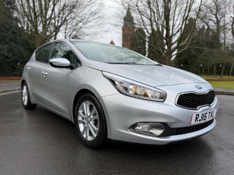 KIA CEED 1.6 GDi EcoDynamics 2 Euro 5 (s/s) 5dr